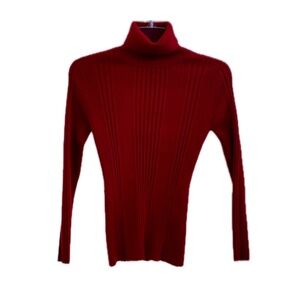 Women's Turtleneck Size: Medium